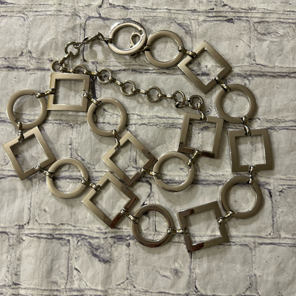 SILVER TONE SQUARES AND CIRCLES CHAIN LINKS WAIST BELT MEDUIN WEIGHT